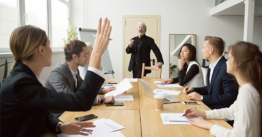 Những Sai Lầm Phổ Biến Trong Kỹ Năng Lắng Nghe Và Cách Cải Thiện